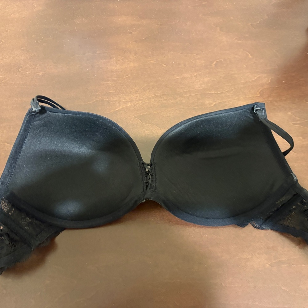 Frederick's of Hollywood Black Strapless Push-Up Bra